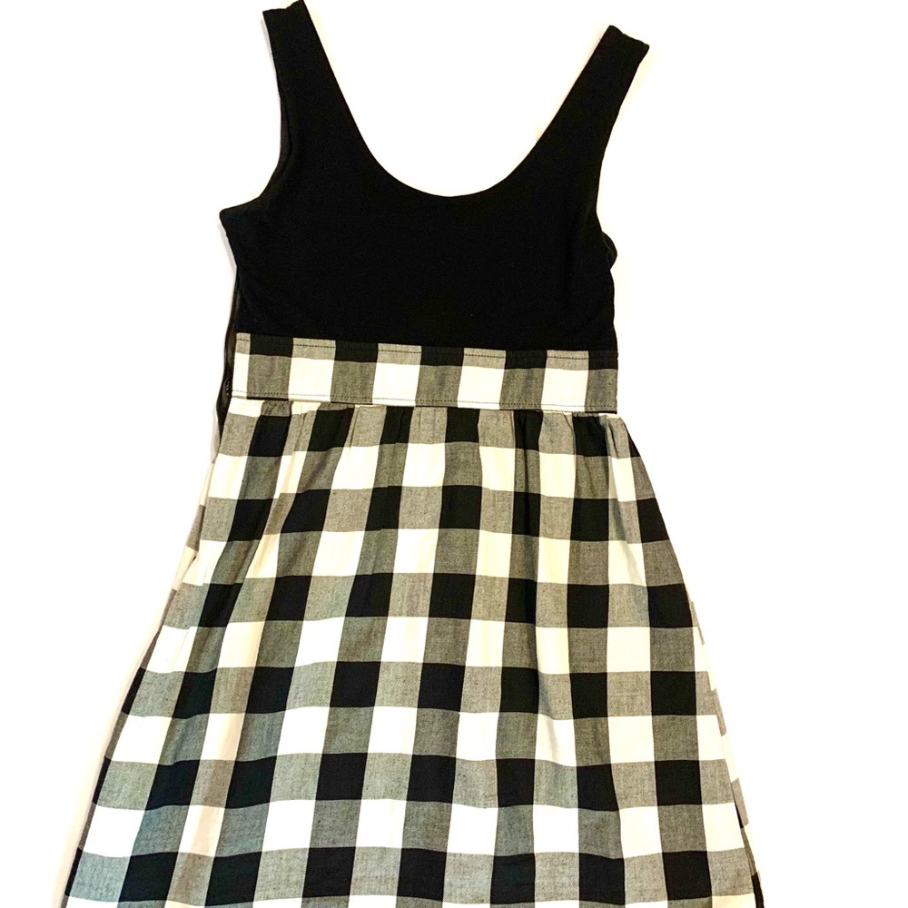 Casual Black & White Dress